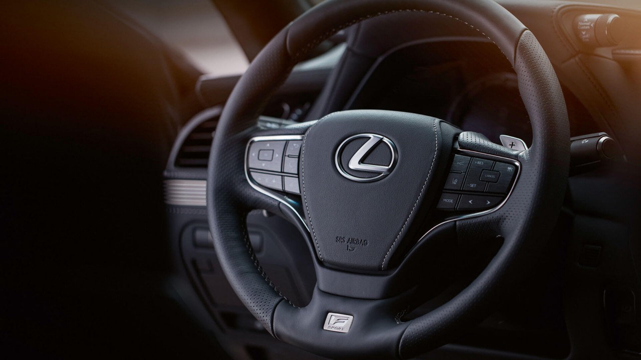 2020-lexus-business-how-it-works-lexus-advantage-omotenashi-1920x1080_tcm-3151-1867461