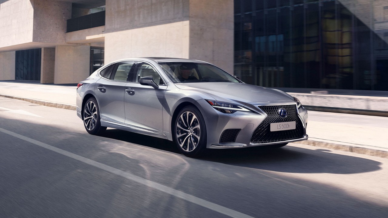Lexus LS
