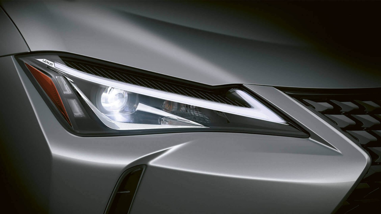 Lexus UX 300e headlight